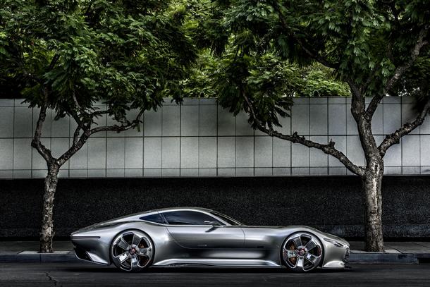 Mercedes-Benz-AMG-Vision-Gran-Turismo_3