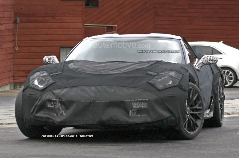2015-Chevrolet-Corvette-Z06-Spy-Shot