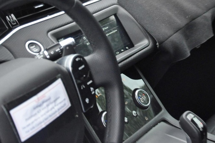 L'intérieur du Range Rover Evoque nouvelle génération gagne en modernité