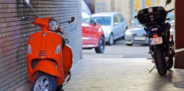 Le stationnement des 2 roues à Paris