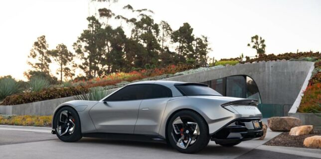 La Fisker Ronin avec son toit rigide rétractable